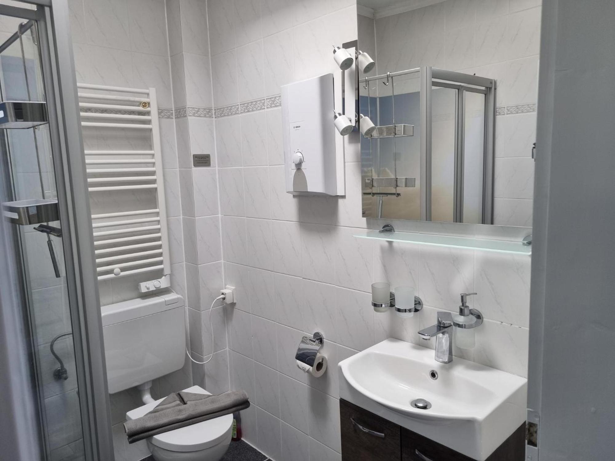 Ferienhaus Ohrenqualle ดอร์นุม ภายนอก รูปภาพ